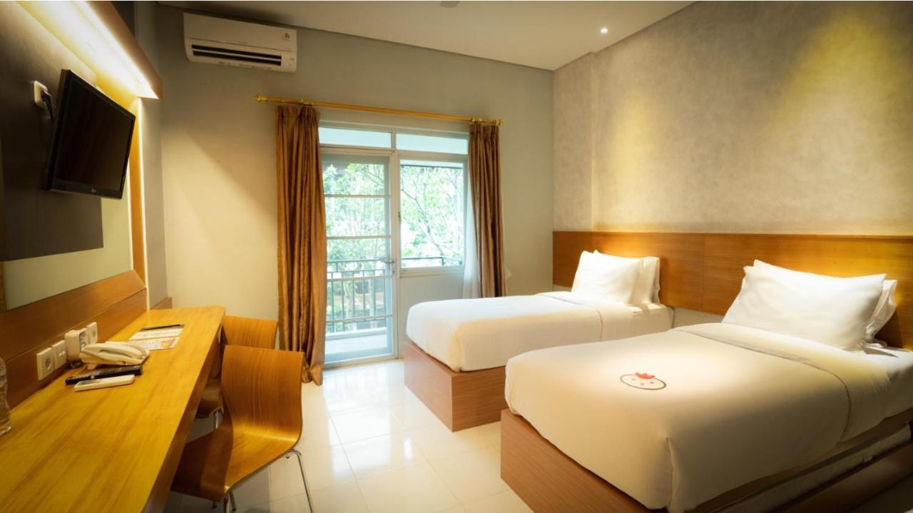 Nite & Day Mdc Puncak - Gadog Hotel Богор Екстериор снимка